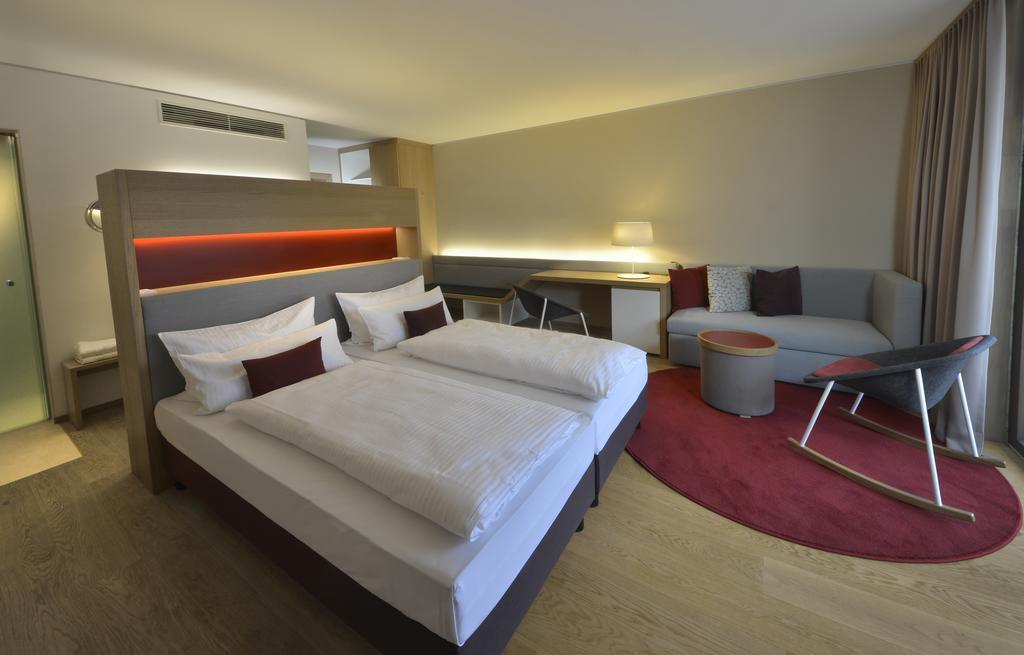 Hotel Bora Hotsparesort Radolfzell am Bodensee Quarto foto